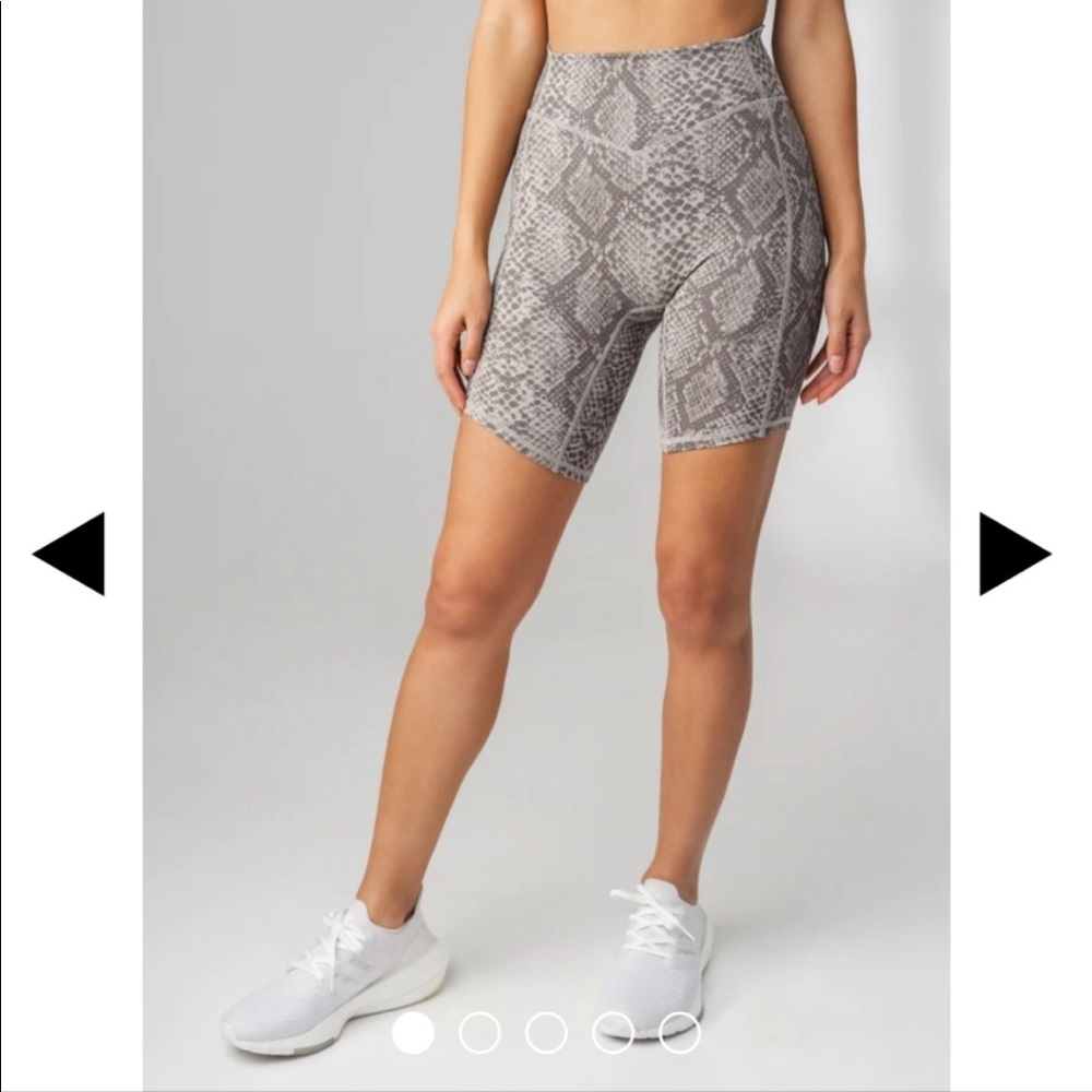 balance athletica / vitality rider shorts - boa